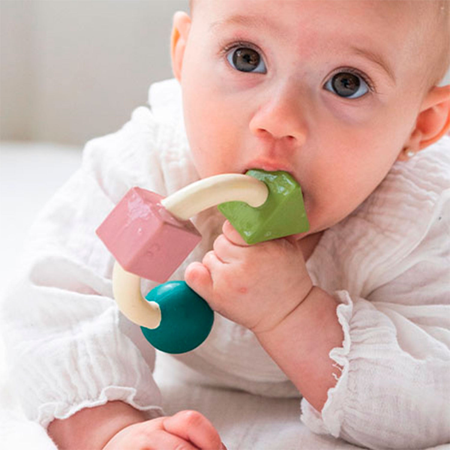 Teething Ring Soft Colors Baby Teether Oli&Carol US Teething Ring Soft Colors Baby Teether Oli&Carol US